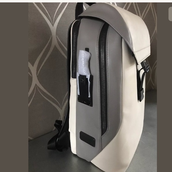 tumi dresden flap backpack